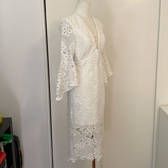 Bardot Ivory Indra Lace Bell Sleeves Dress Size 6 - Picture 5 of 14